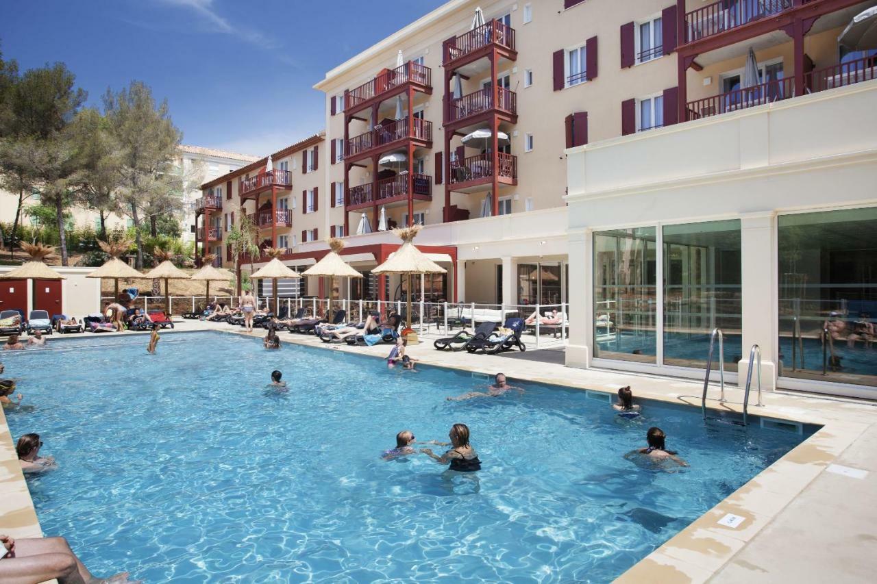 Residence Prestige Odalys Les Canissons Кавалере-сюр-Мер Екстериор снимка